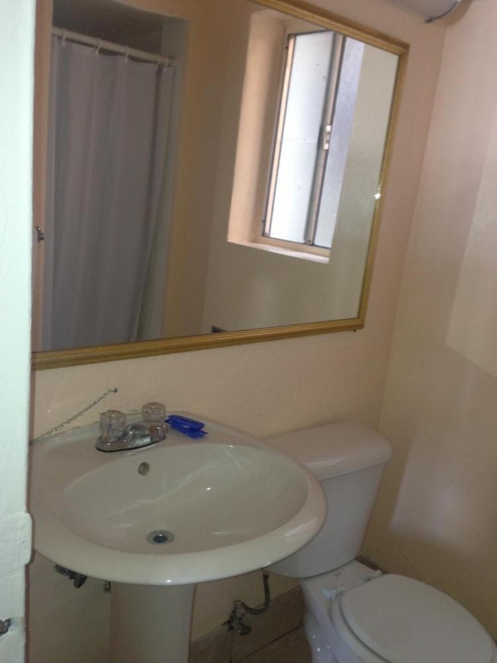 Americas Best Value Inn - Downtown Oakland/Lake Merritt